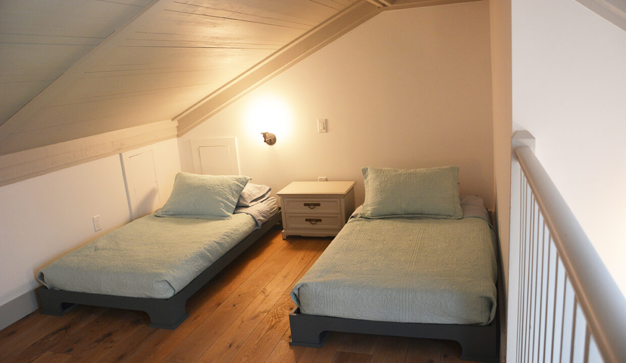 23-31_Loft